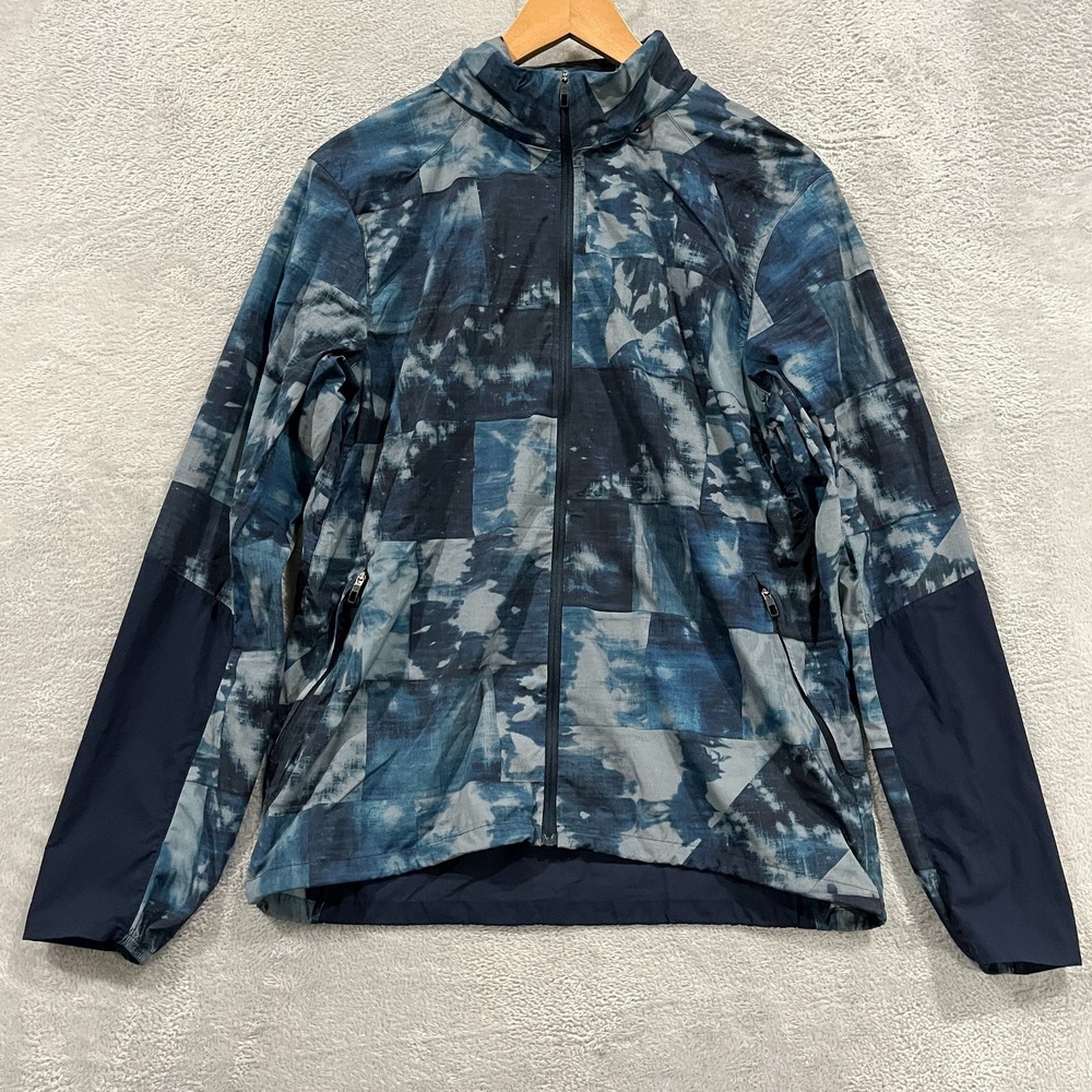 Lululemon Jacket Mens Medium Windbreaker Blue Print LM4742S Bleached Indigo‎